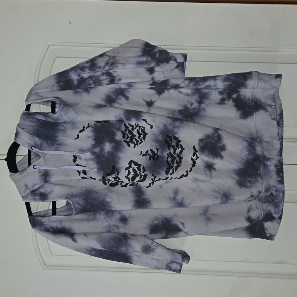 TORRID Cold Shoulder Tie Dye Comfy Graphic Skull Bats Hoodie Sz 3 22 24